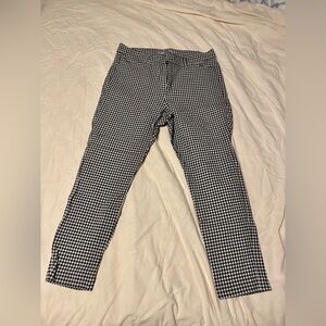 Old Navy Size 14 Black and White Houndstooth Pixie Ankle Pants